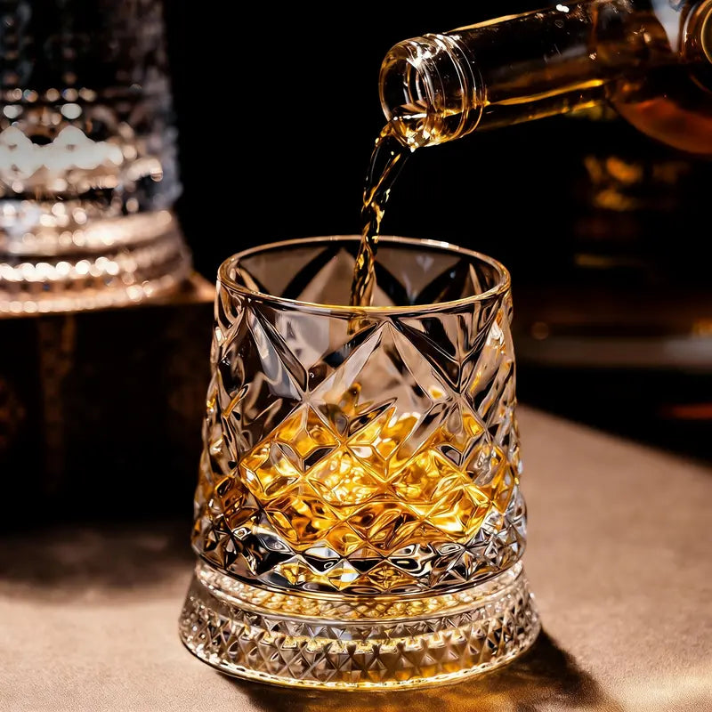360° Rotating Crystal Glass – The Ultimate Whiskey Lover's Gift